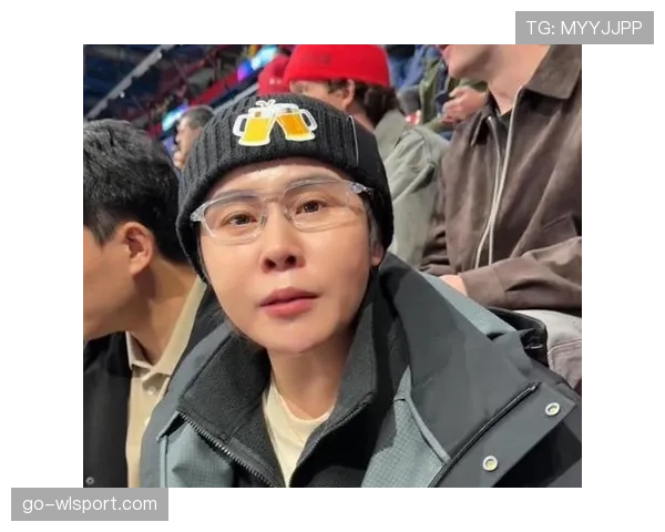 王濛训练完顺手买辆超跑，说当自行车骑